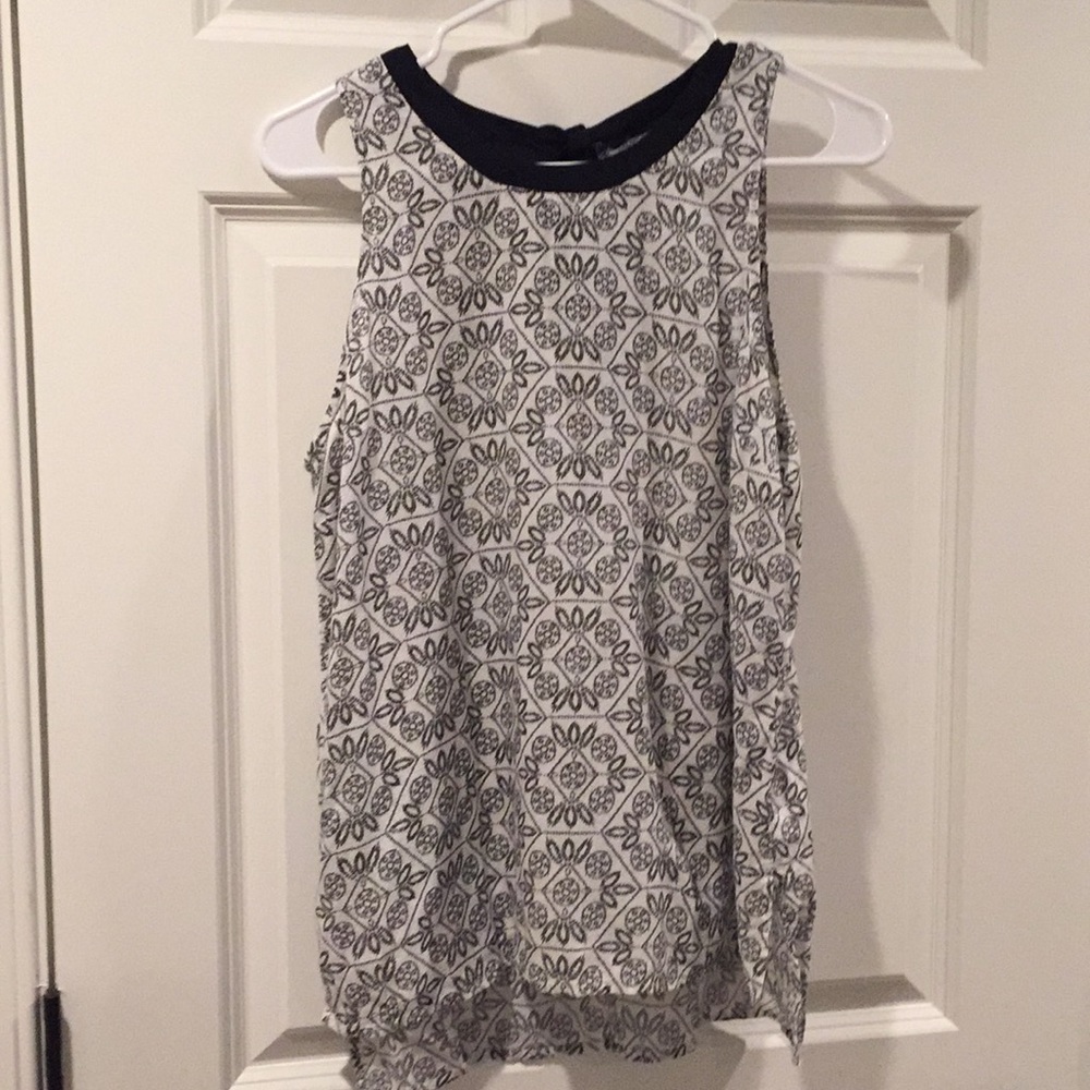 14th & Union black and white sleeveless top Size S